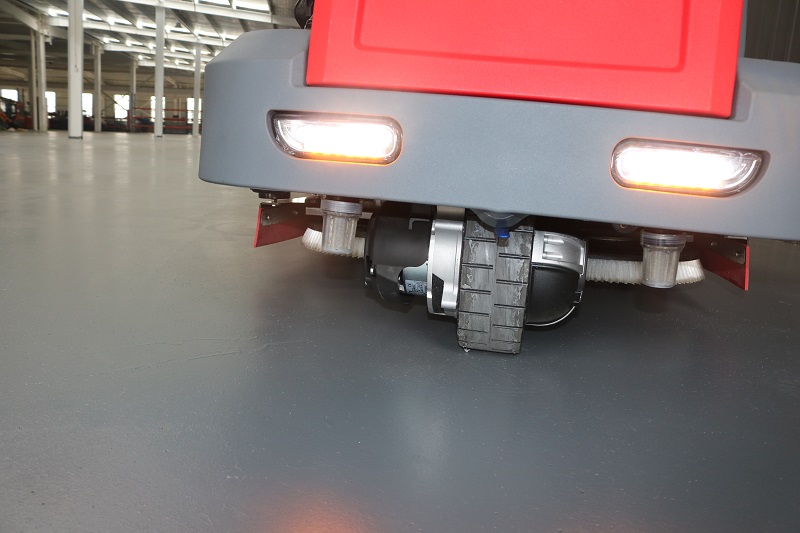 Ride On Floor Scrubber Dryer 2 - огляд і ціна Ride On Floor Scrubber 20 Inch