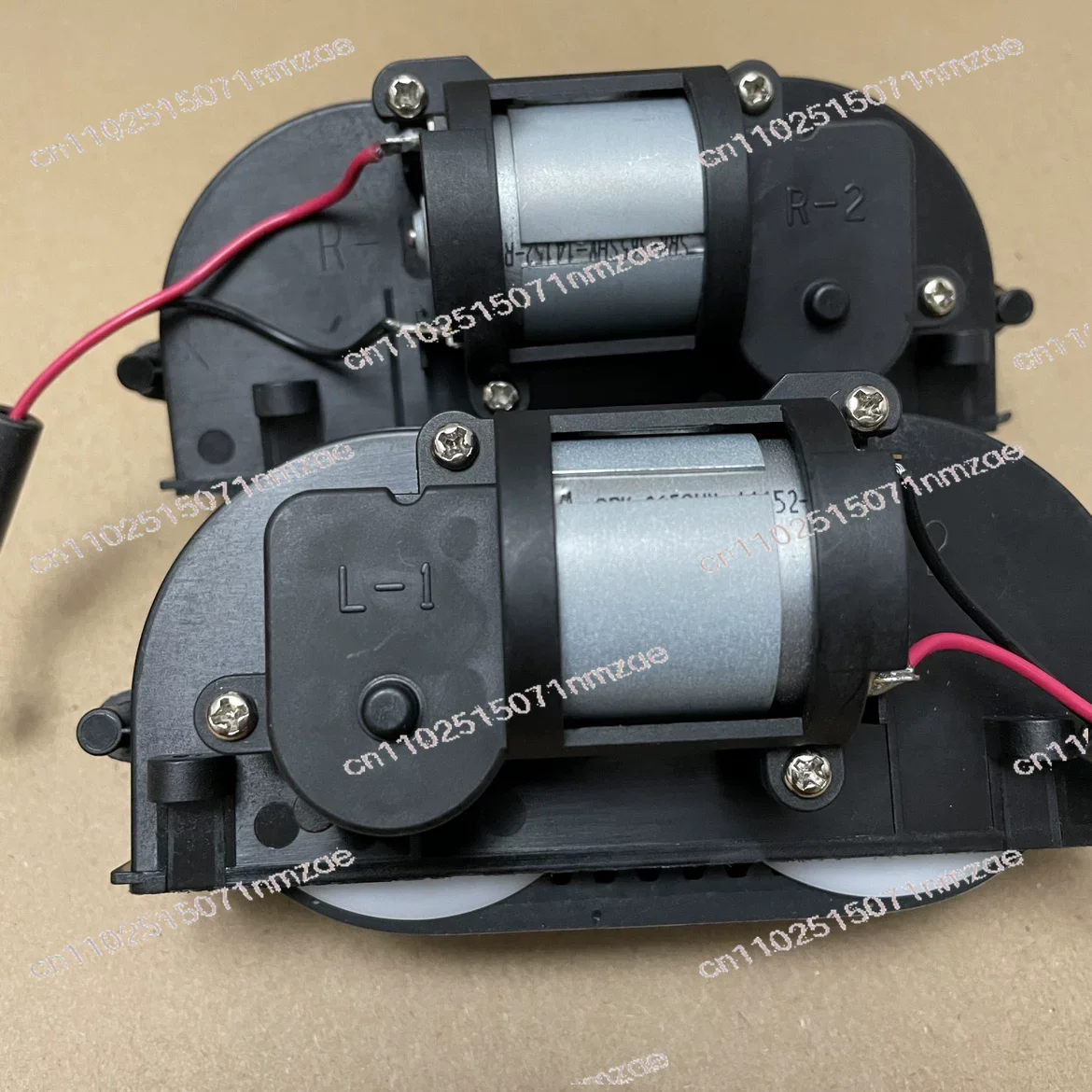 CC903 CC906 Automatic Window C - огляд і ціна Window Cleaning Robot Automatic